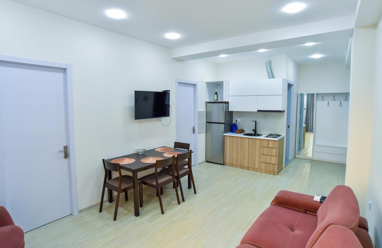 Valkhida'S Apartment Kutaisi Ngoại thất bức ảnh