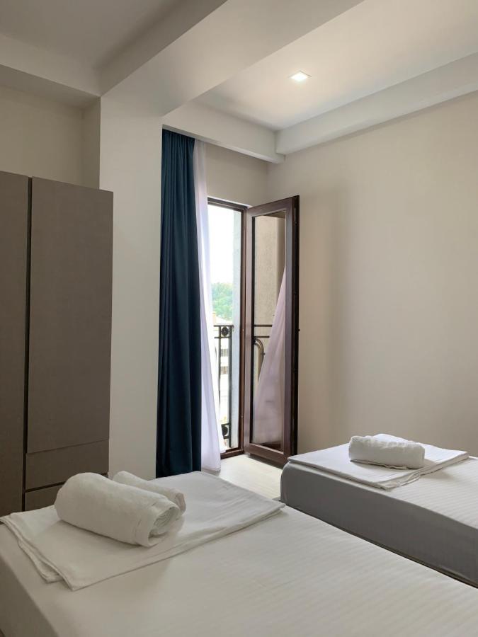 Valkhida'S Apartment Kutaisi Ngoại thất bức ảnh